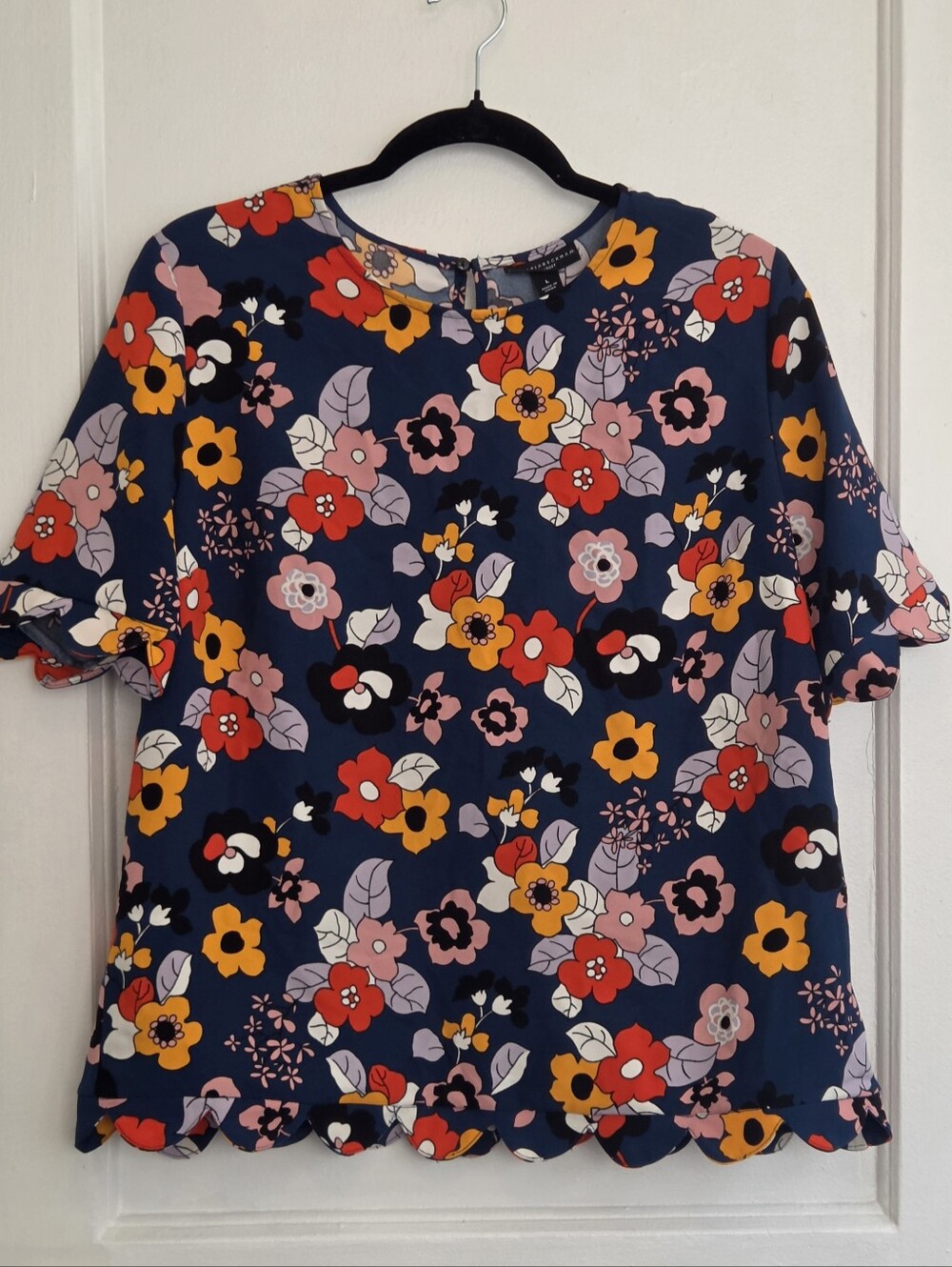 Victoria Beckham for Target Floral Scallop Hem Blouse Large Tulip Sleeve